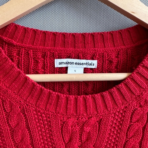 100% Cotton Red Cable Knit Crewneck Sweater - Picture 3 of 10